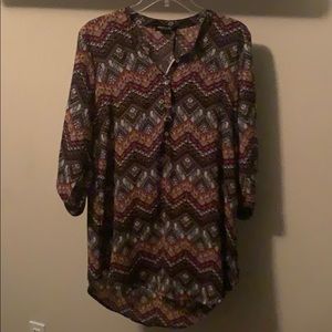 Wavy pattern shirt